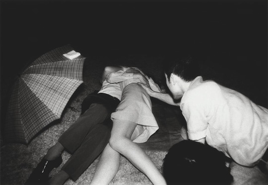 70s Voyeur - Kohei Yoshiyuki photographs sex voyeurs in Tokyo parks in 1970s â€“ Tokyo  Kinky Sex, Erotic and Adult Japan
