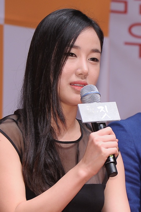 540px x 810px - Korean actress Seo Eun-ah strips off for hot sex scenes as student ...