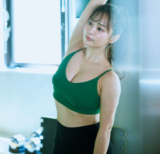yuka iguchi sporty fit body gym sexy japanese seiyu voice actress