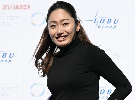 figure skater miki ando relationship 16-year-old boy coaching date universal studio japan