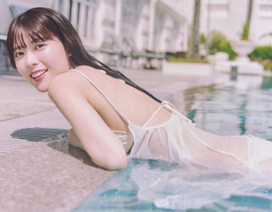 renka iwamoto nogizaka46 idol nude naked japanese photobook itazura na kaze mischievous wind